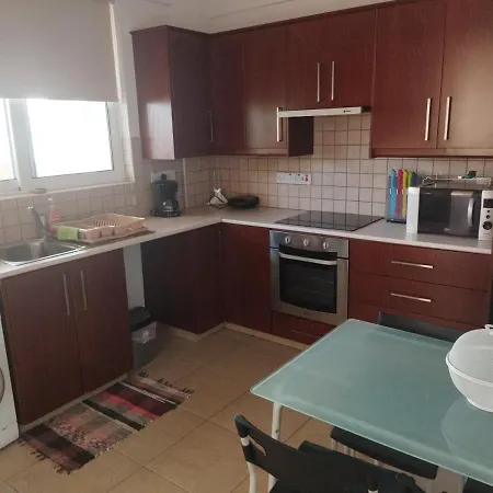 Apartment Flat 105 *